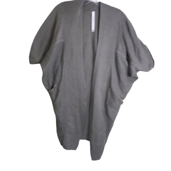 Aritzia The Group Babaton Javier Cocoon Cardigan Knit Sweater Cotton Cape Pocket - Picture 16 of 16